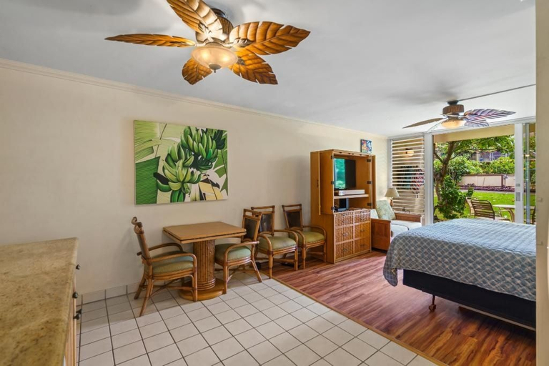 Room 4, Napili Shores #d-128 1 Bedroom Condo, Maui