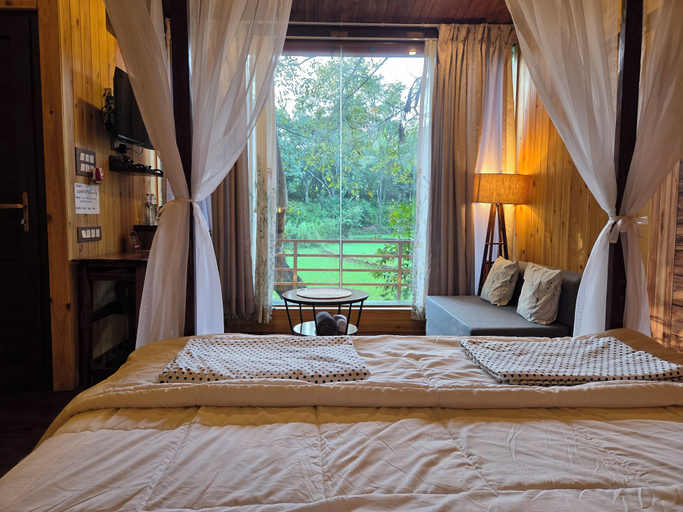 Bedroom 3, Captain's Camp, Uttara Kannada