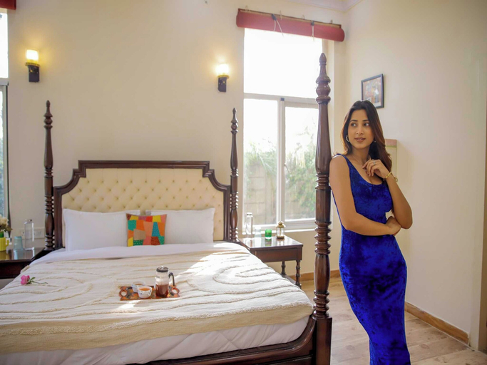 Room 5, DanCenter Ayut Sidhhi Pvt Pool and Lawn, Jaipur