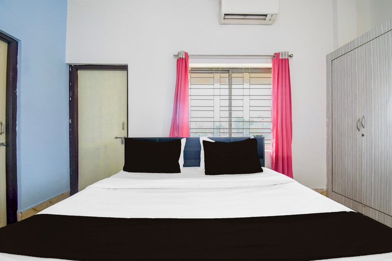 Room 3, Hotel O Dumduma Near DN Regalia Mall, Khordha