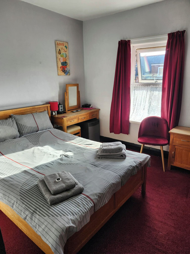 Bedroom 2, Happy Days Guesthouse, East Riding of Yorkshire