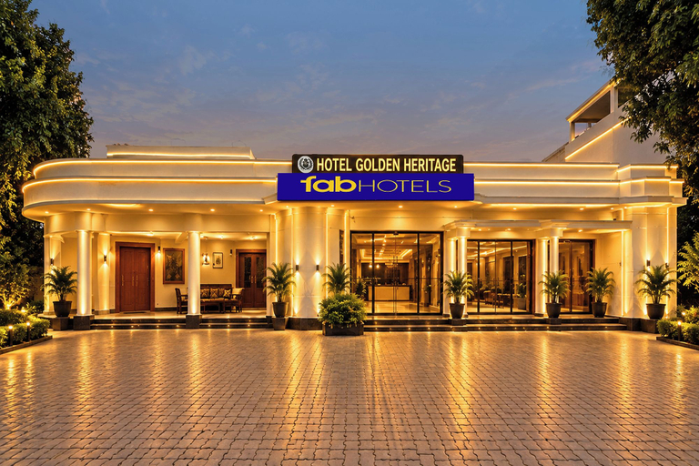 Front of property, Fabhotel Golden Heritage, Kaushambi