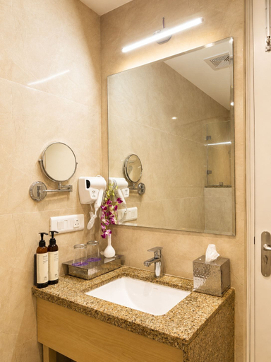 Bathroom 4, Regenta Place Kota, Kota