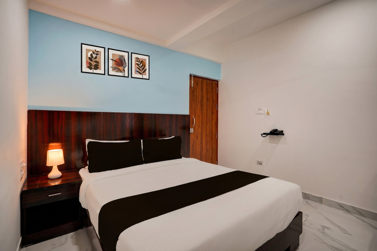 Room 5, Townhouse Jeevan Bima Nagar Indranagar, Bangalore