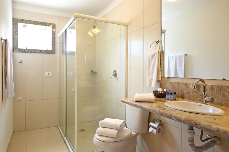 Bathroom 5, La Torre Resort, Porto Seguro