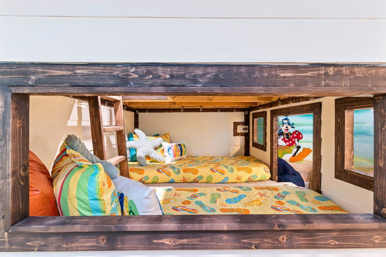 Room 5, Surf Shack With Games Room at Reunion, Osceola