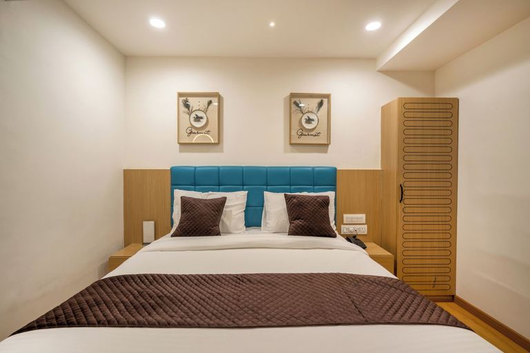 Room 5, The Estrela Hotel, Ahmadabad