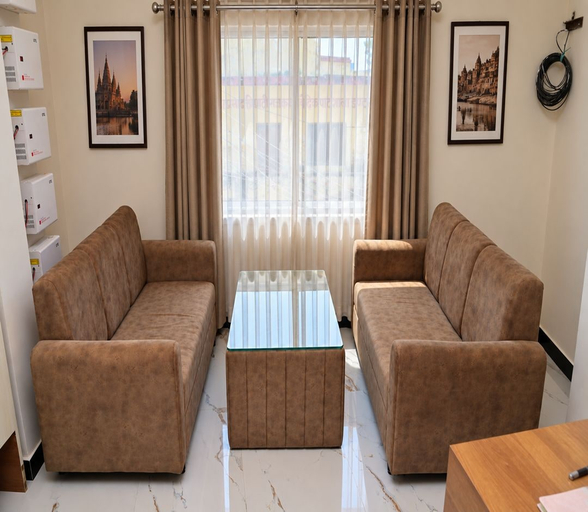 Lobby sitting area, Hotel House Of Awadh, Faizabad