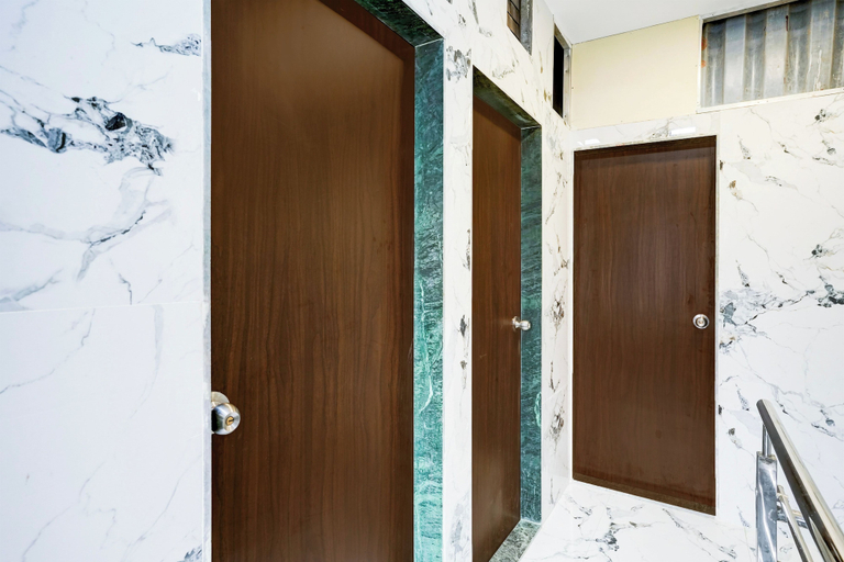 Interior 5, Hotel O Khar East Near Railway Station, Mumbai Suburban