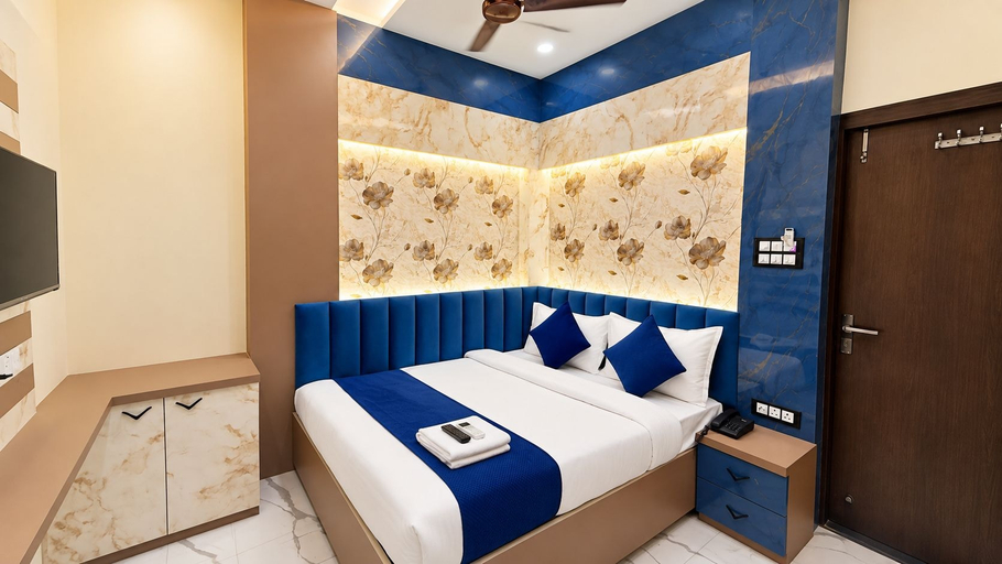 Room 2, Hotel B-1, Indore