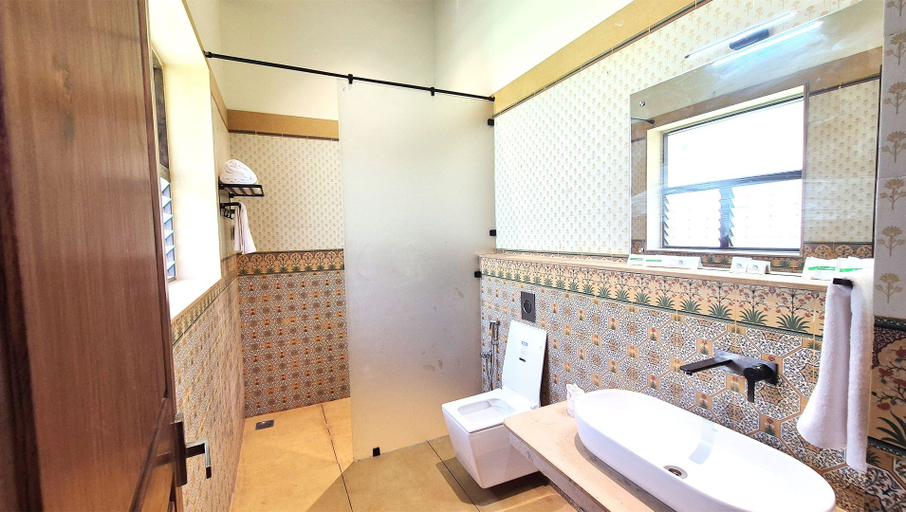 Bathroom 3, PL.A Resorts, Thanjavur