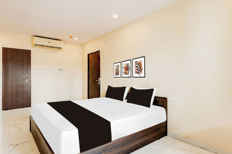 Room 4, Super Townhouse Raniganj, Hyderabad