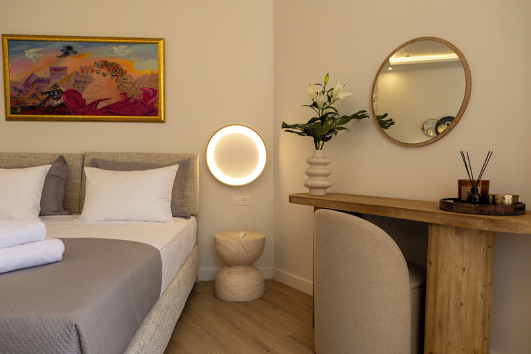 Room 3, Aioliki Suites, Attica