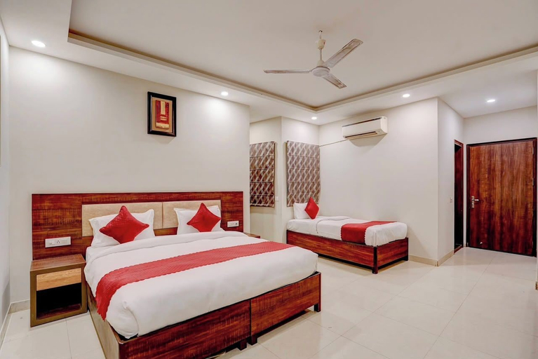 Room 5, Hotel Peridot By RMR, Delhi