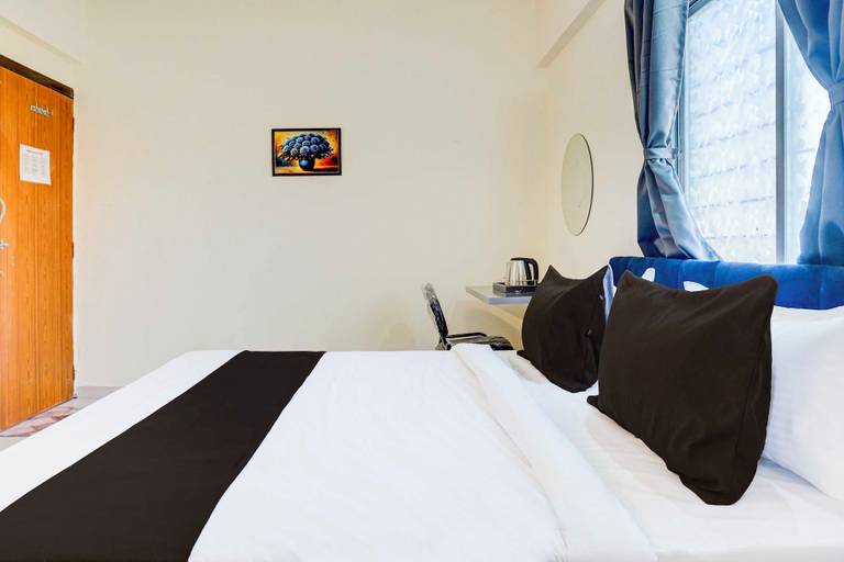 Room 5, Townhouse Oak Sankaramatam Road, Visakhapatnam