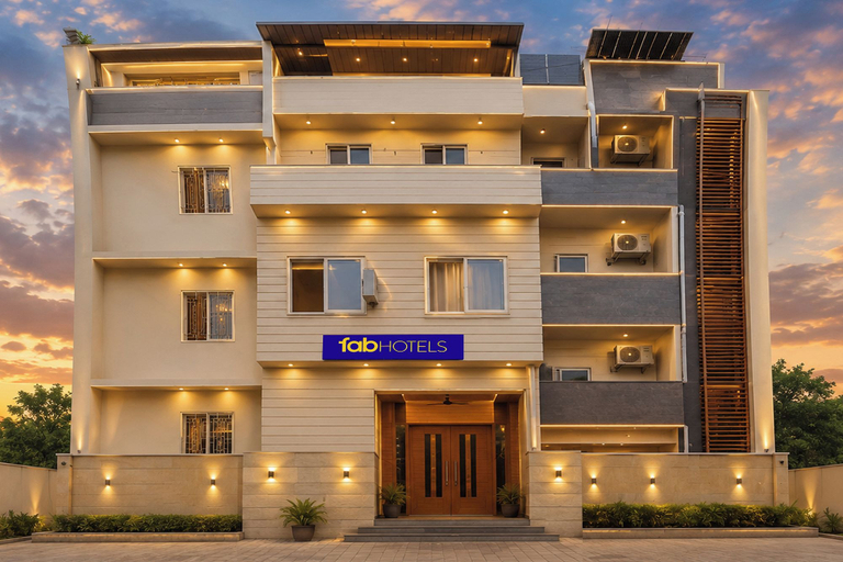 Primary image, FabHotel Golden Majestic, Kaushambi
