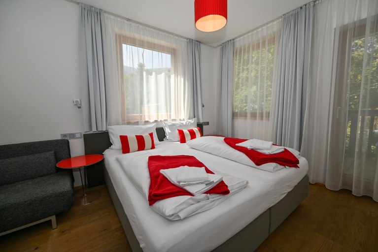 Room 3, Zell City Exclusive Lodges TOP 3 Balcony, Zell am See