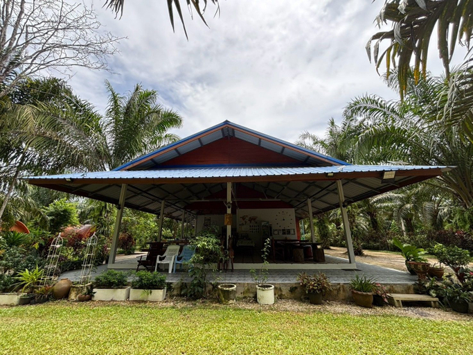 Exterior 5, khaosoksaengtawanresortandcamp, Phanom