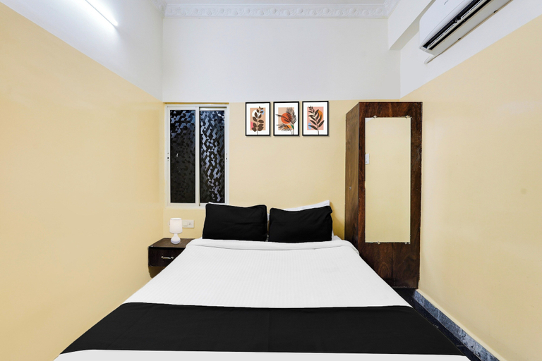 Room 5, Hotel O Karakambadi Road, Chittoor