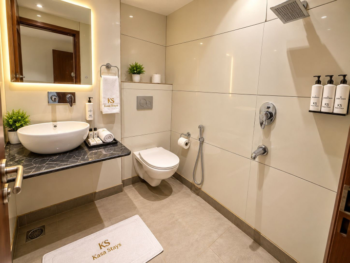Bathroom 2, Hotel Golden Glory By Kasa Stays, Delhi