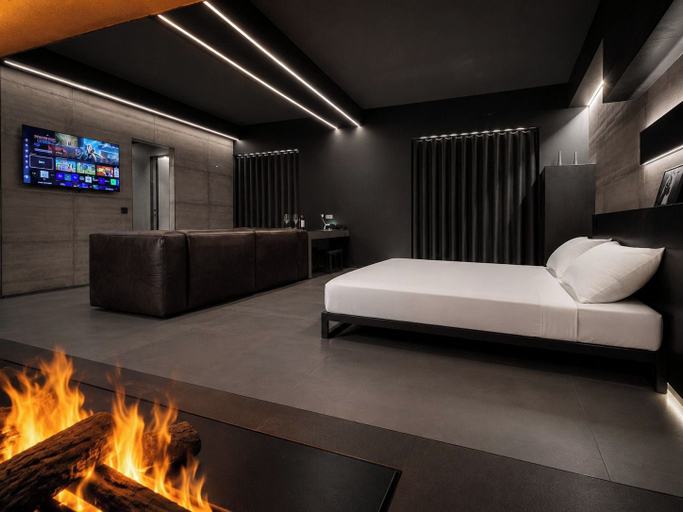 Others 5, Agarthi Suites, Sondrio