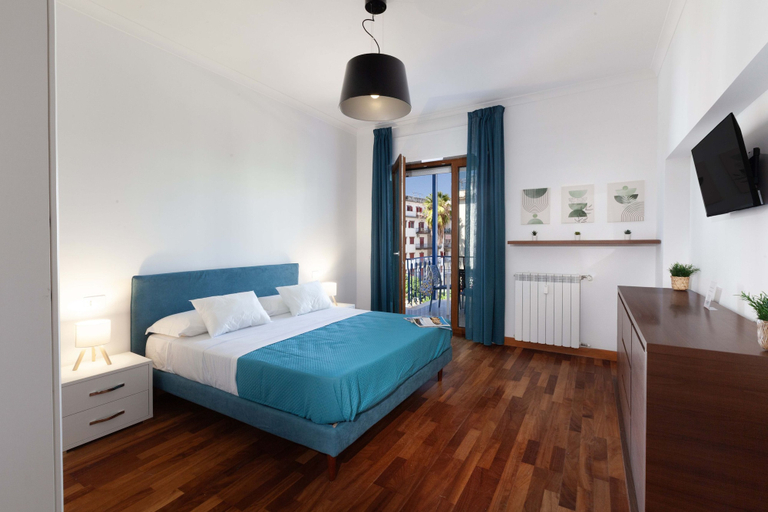 Room 2, Estate4home - Aranci 33 Guest House, Napoli