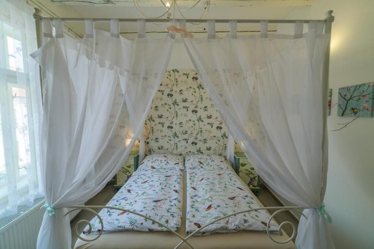 Bedroom 3, Penzion U Zámku Mělník, Mělník