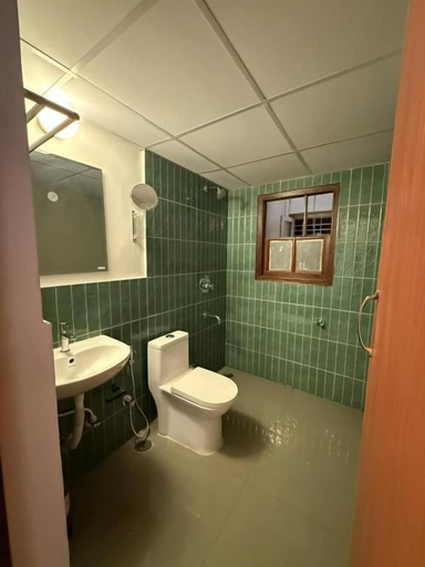 Bathroom, Cozy 1bhk Malleswaram, Bangalore