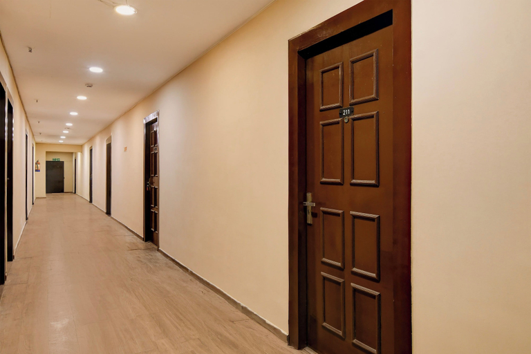 Interior 2, Townhouse Parkstreet FormerlyHotel Royal, Kolkata