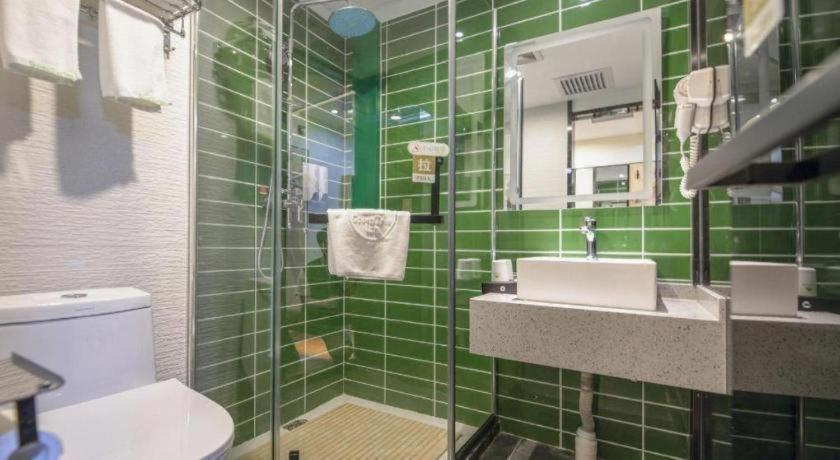 Bathroom 4, Green Tree Inn Beijing Xicheng District Dashilan E, Beijing