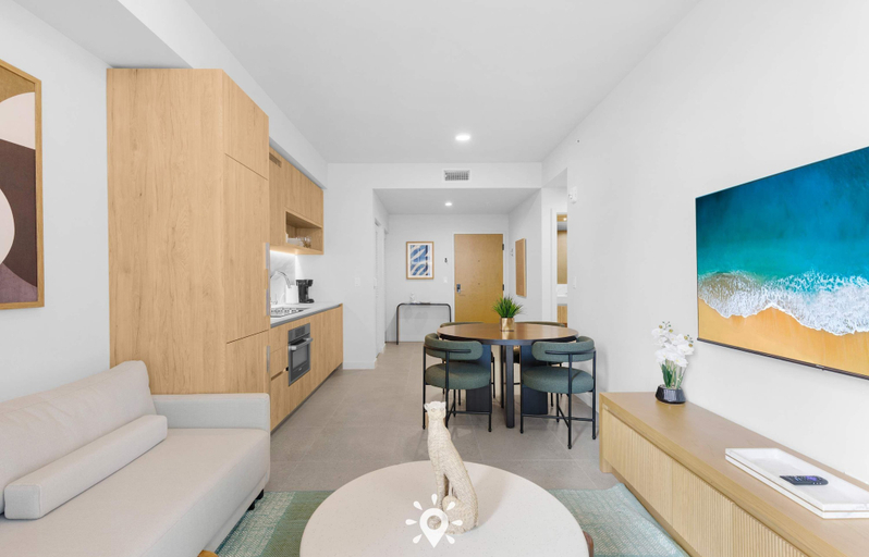 Room 3, Urban Retreat -private Balcony - Modern Miami, Miami-Dade