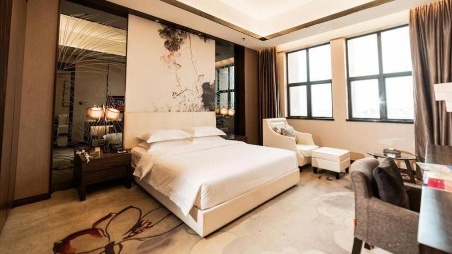 Bedroom 2, Zhuhai HongJingWan Hotel, Zhuhai