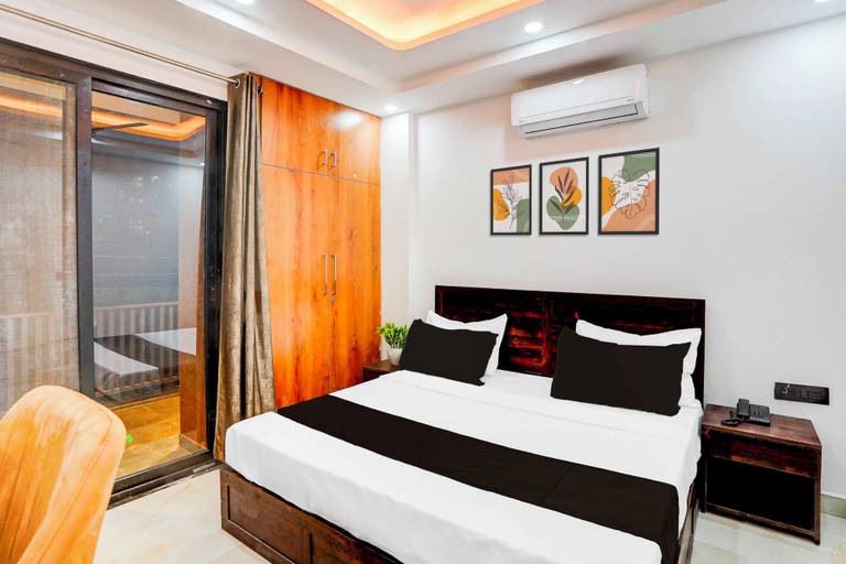Room 2, Townhouse Oak Sector 143B Noida, Gautam Buddha Nagar