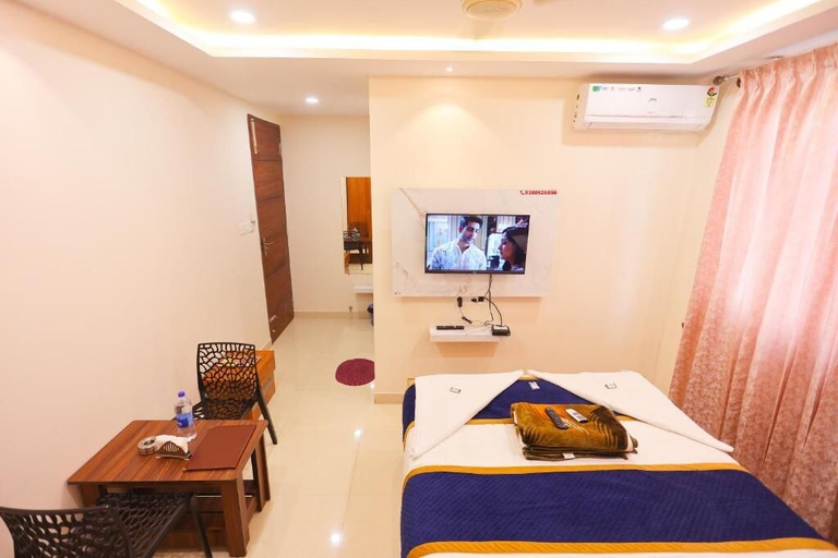 Room 4, S V GRAND INN, Bangalore