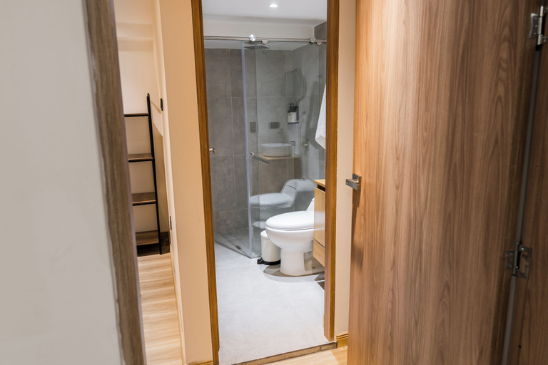 Bathroom, Hotel 664, Medellín