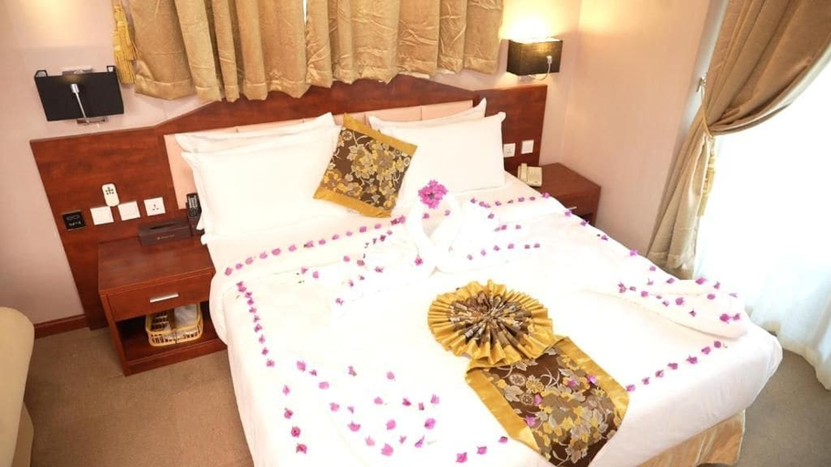 Room 2, Amdina Hotel, Debubawi