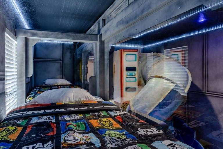 Spa, Coastal Retreat With Galactic Themed Bedroom, Osceola