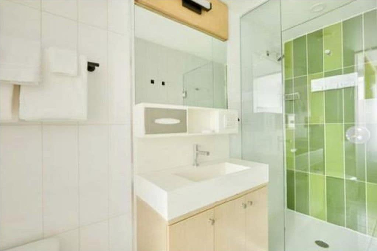 Bathroom 2, Cadence Queen West Hotel, Toronto