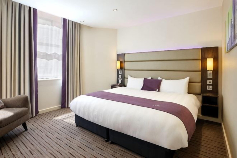 Bedroom, Milton Keynes Sw(Furzton Lake), Milton Keynes