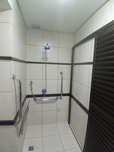 Bathroom 3, Hotel Executive Arapongas, Arapongas