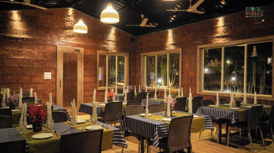 Food & Drinks 3, Jungle Valley Agriculture Resort, Satara