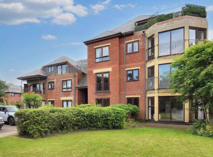 Exterior, Beach Flat in Blundellsands, Availble Again, Sefton