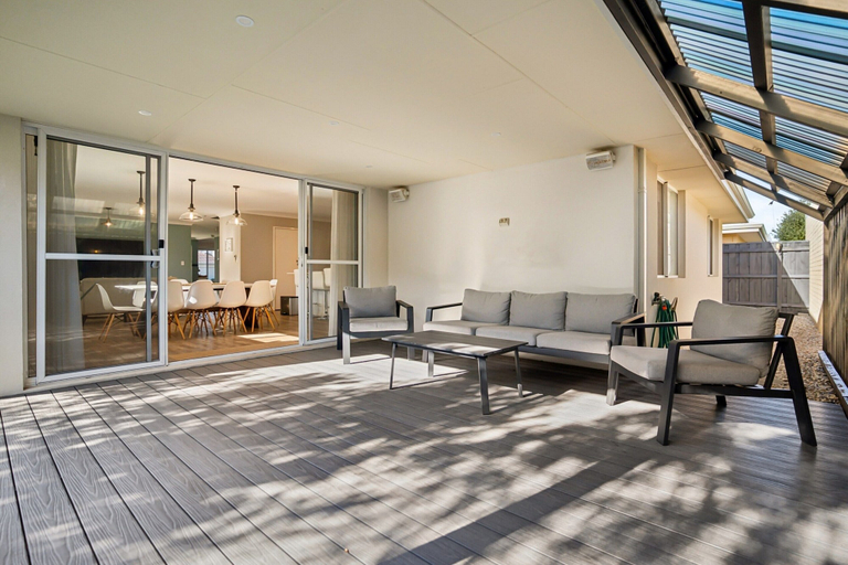 Reception 4, Luxury Waterfront 5-bed Family Home Near Mandurah, Mandurah