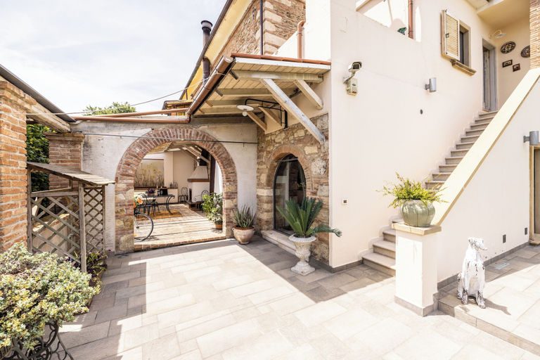 Terrace/patio 2, Residenza Querciole, Livorno