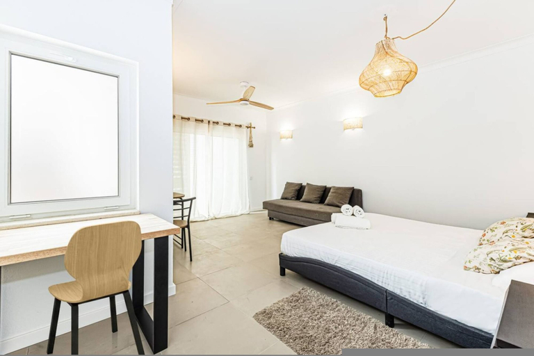 Room 4, Chilling in Lagos 5BR Villa With Private Pool, Lagos