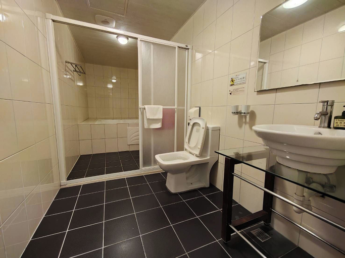 Bathroom 4, Hub Hotel Chiayi, Chiayi County