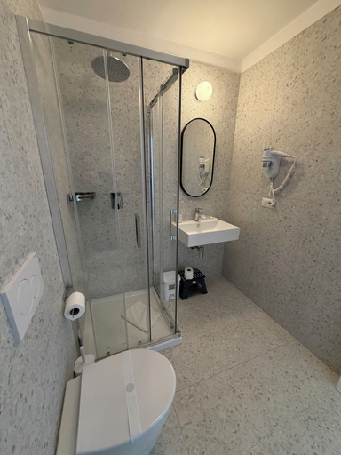Bathroom 2, Luciano King's Guest House, Rome