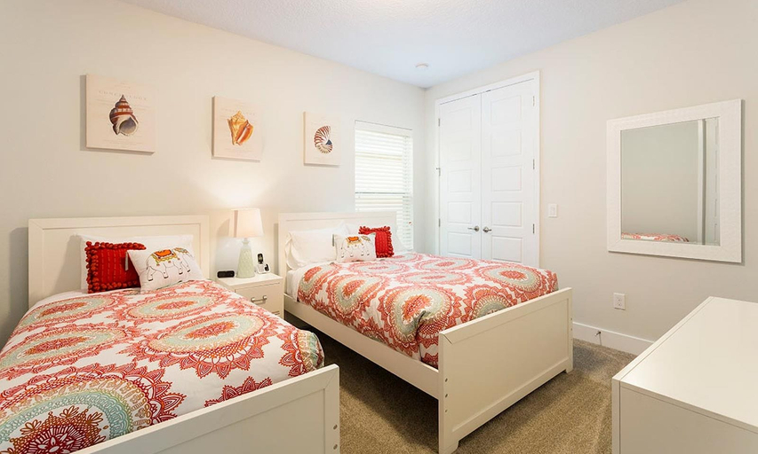 Room 5, Modern Villa With Private Pool and Spa at Reunion, Osceola