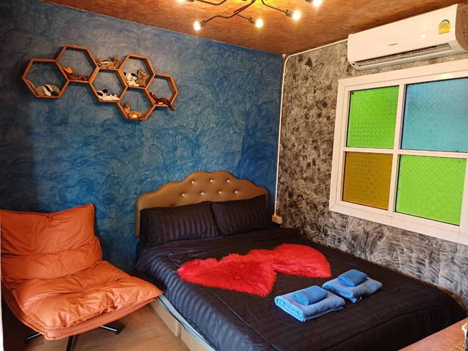 Room 1, Monsamreudu, Mae Rim