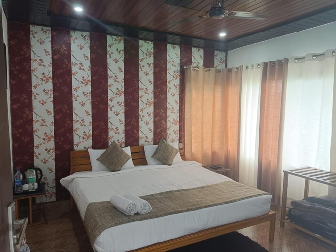 Room 2, Kedar kantha, Rudraprayag
